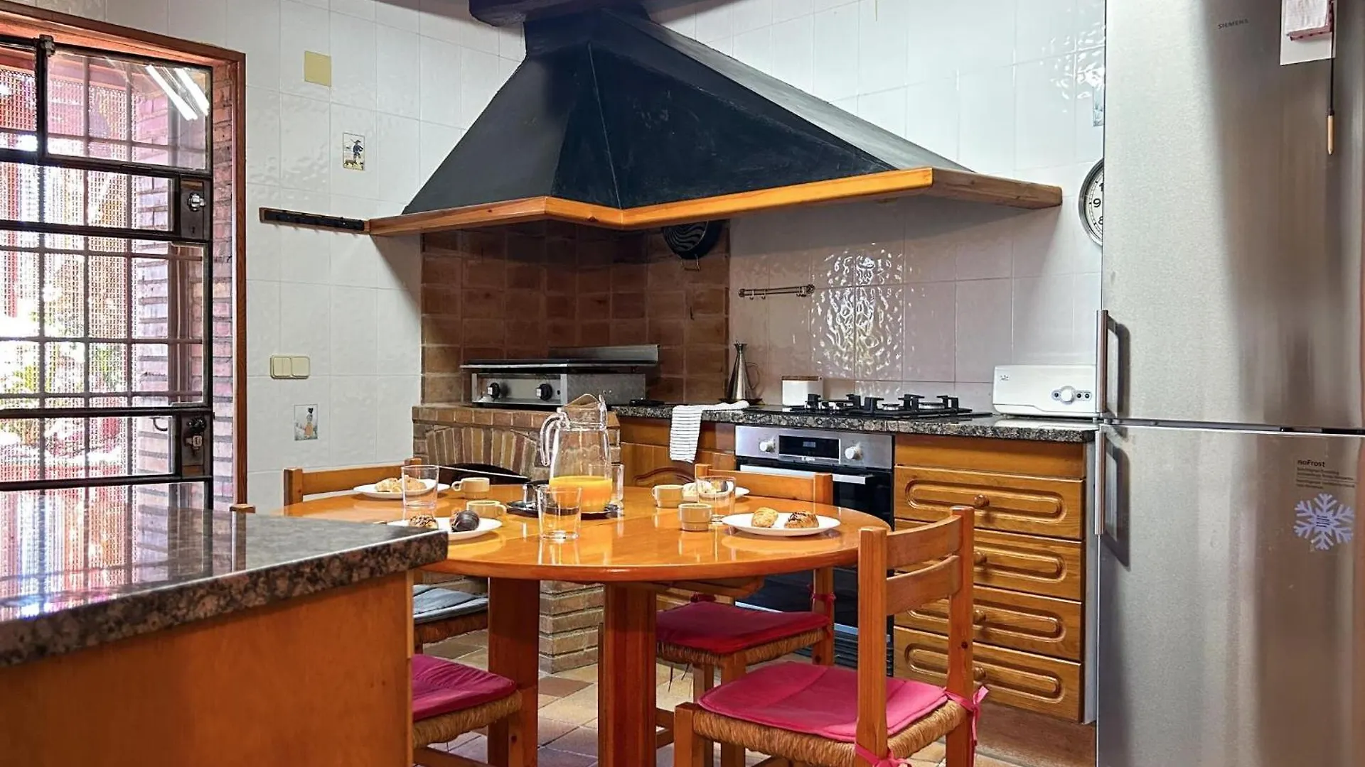 Masia Cal Rovira 카라펠
